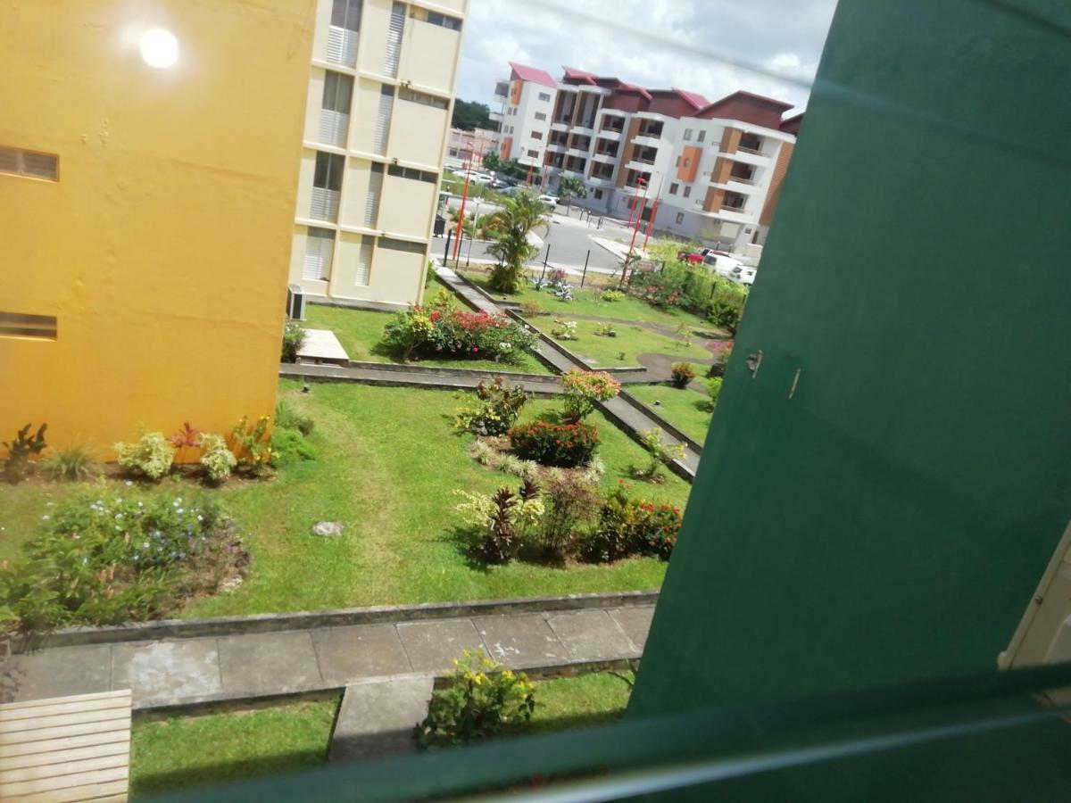 Ferienwohnung La Belle Rose Des Iles Les Abymes Exterior foto